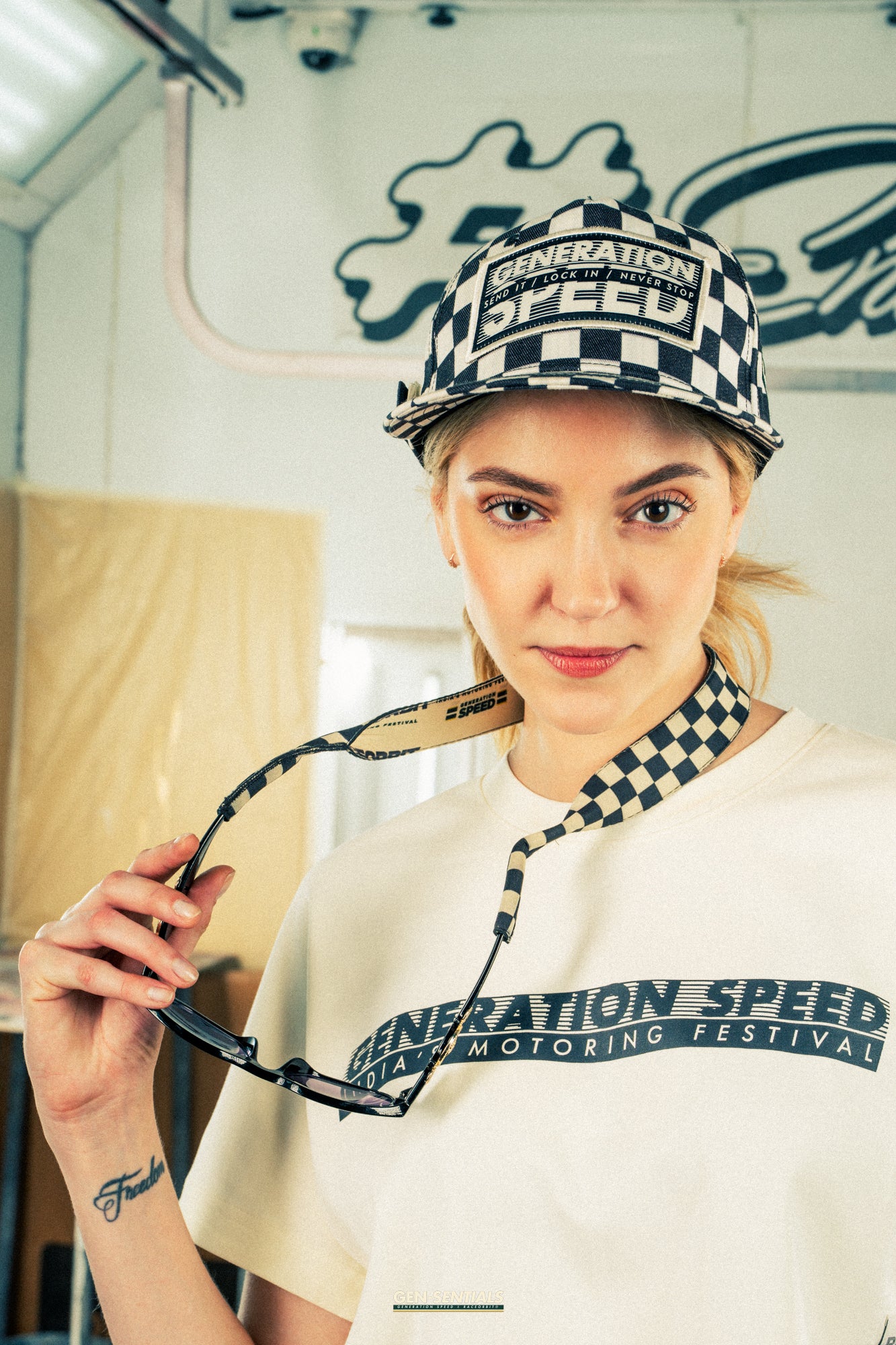 Generation Speed // Raceorbit Loop – Checkered Black
