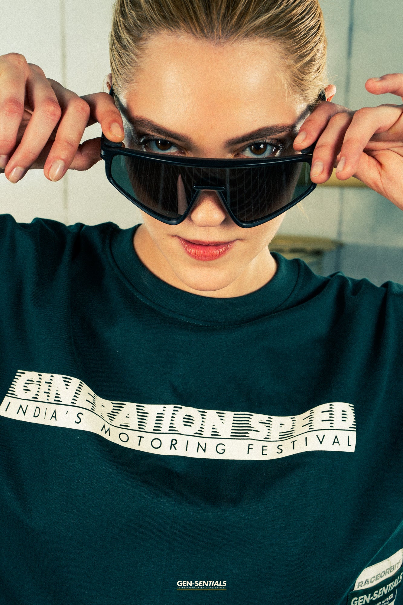 Generation Speed // Women’s Cropped Tech Tee – Boxy Fit (Green & Off-White)