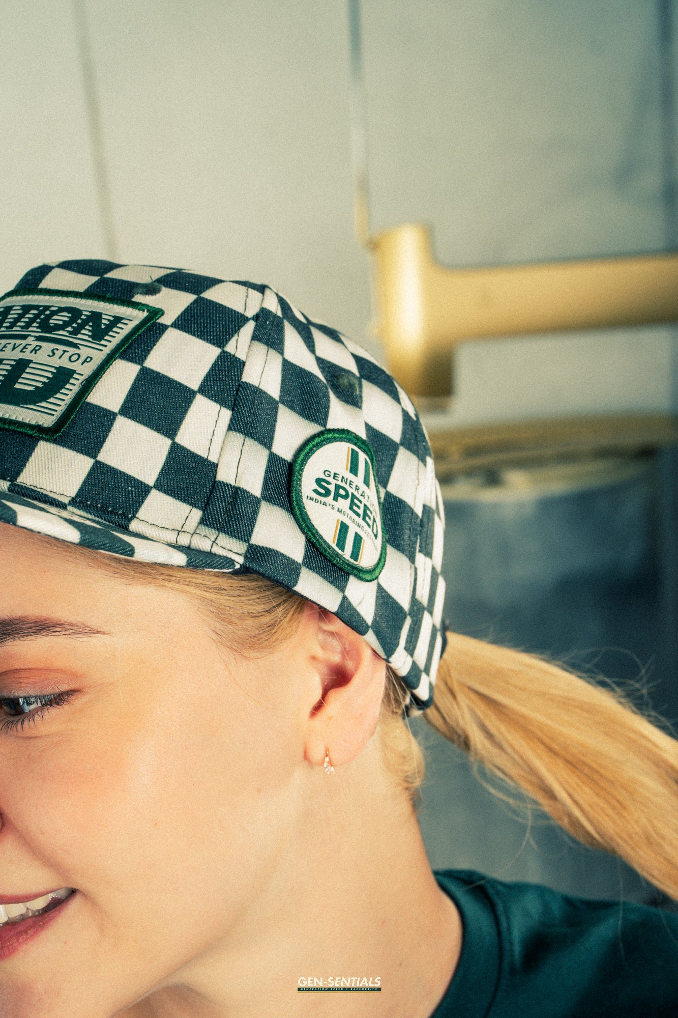 Generation Speed // Classic 5-Panel Flat Peak – Checkered Green