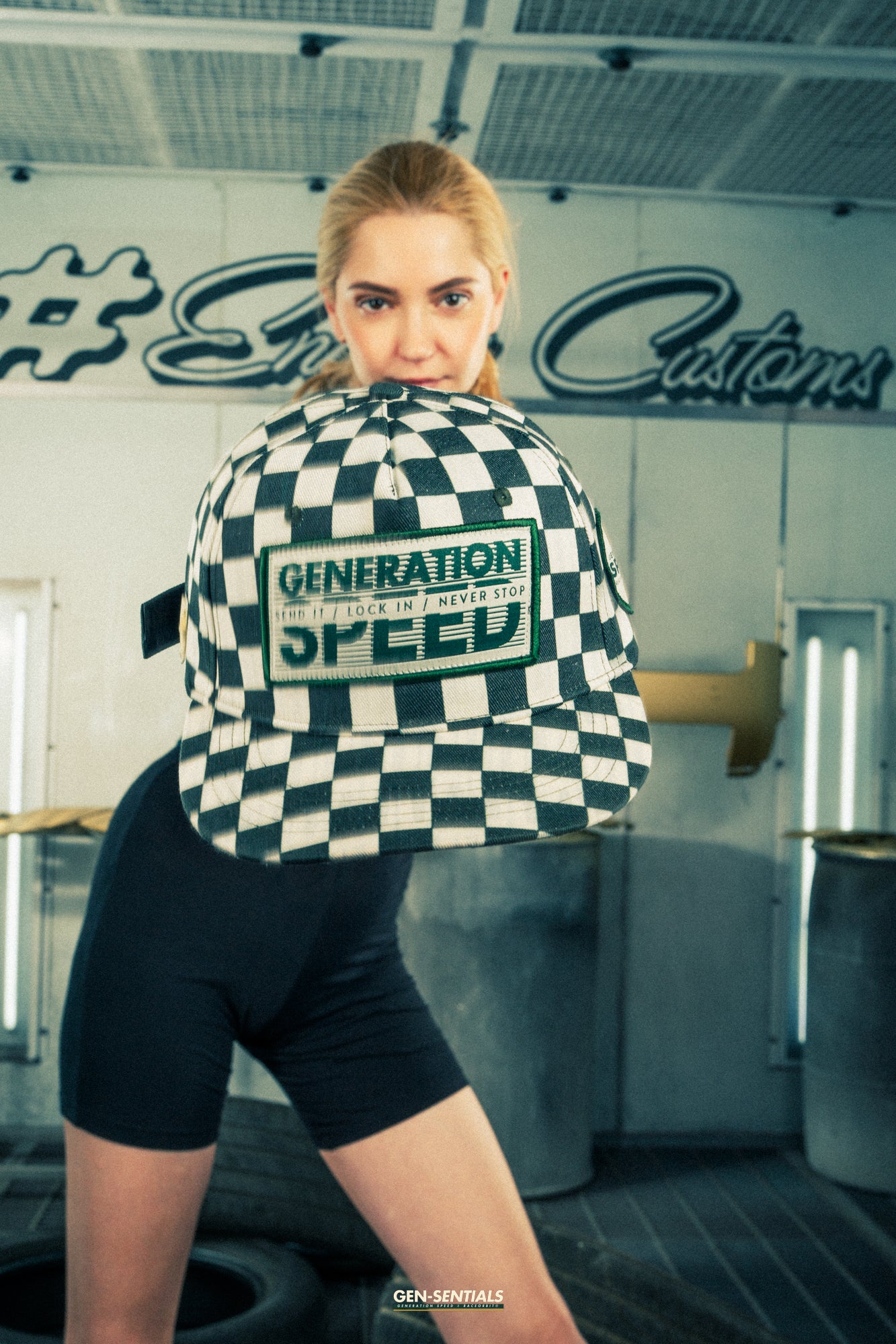 Generation Speed // Classic 5-Panel Flat Peak – Checkered Green