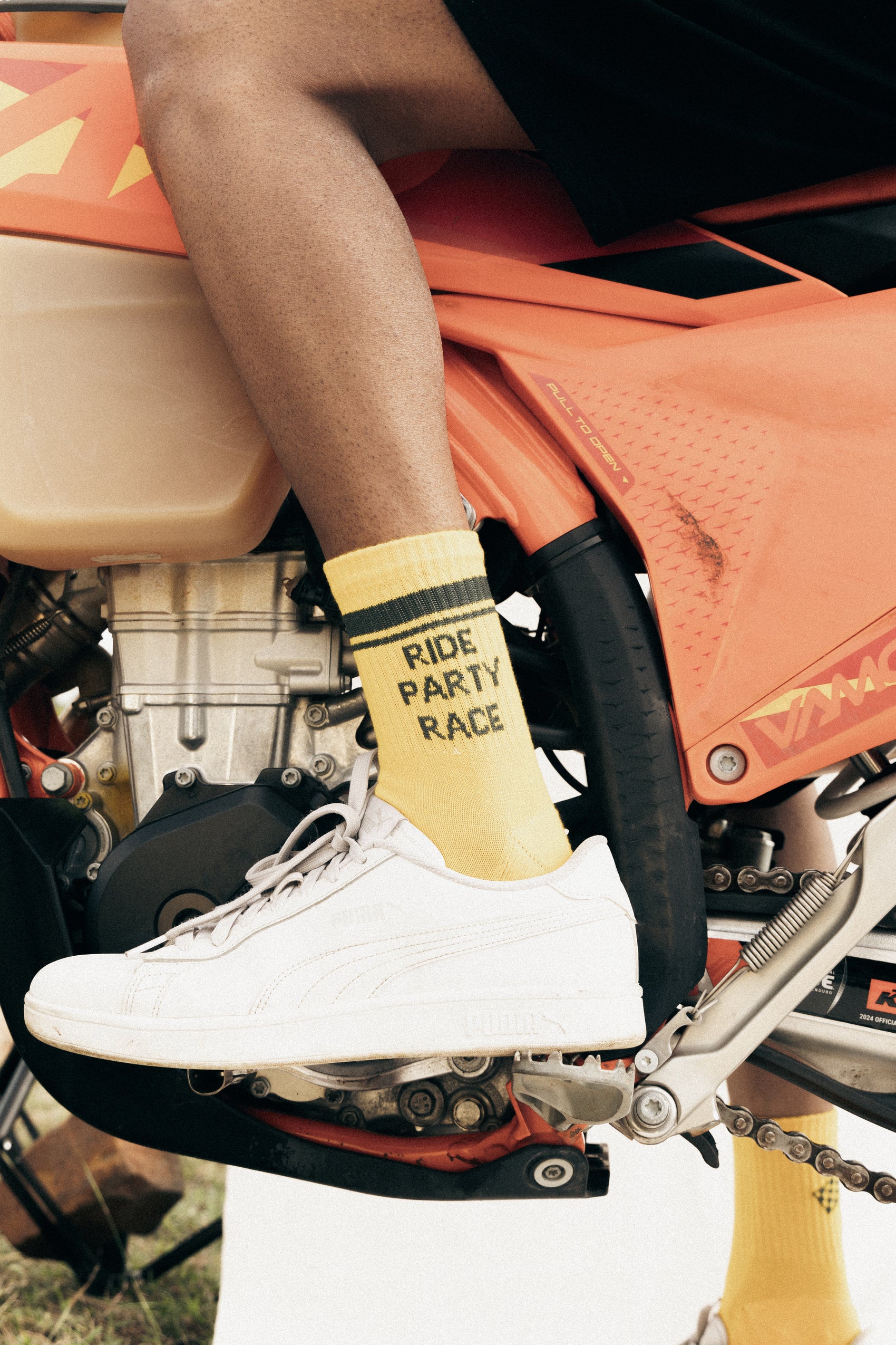 GoodTimes Only Bamboo Socks - Yellow - Ride Party RACE