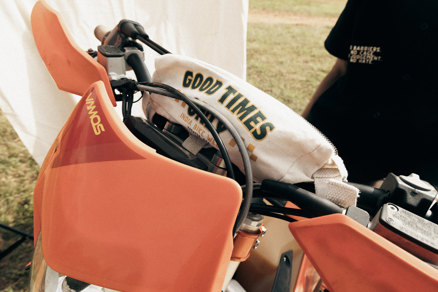 GoodTimes Only HandleBar CarryAll - Sand Beige