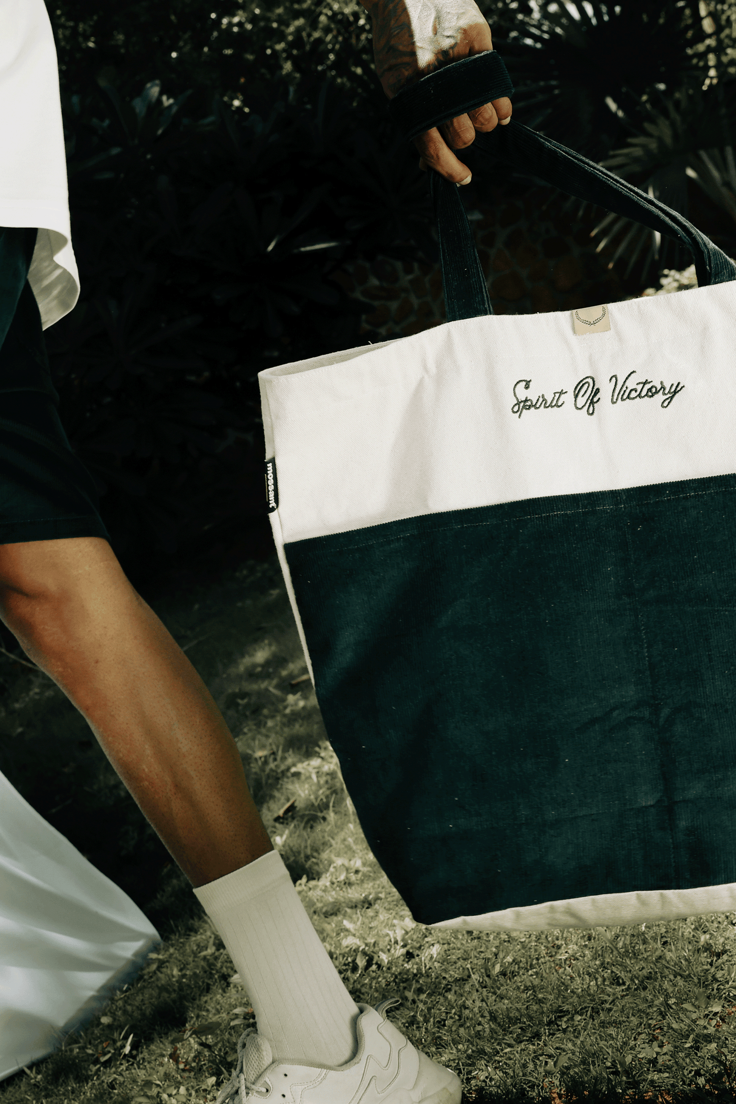 Laurel - CarryALL Bag - Spirit of Victory X Mossant